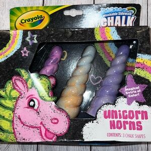 Crayola Pink and Orange Party Supplies Set